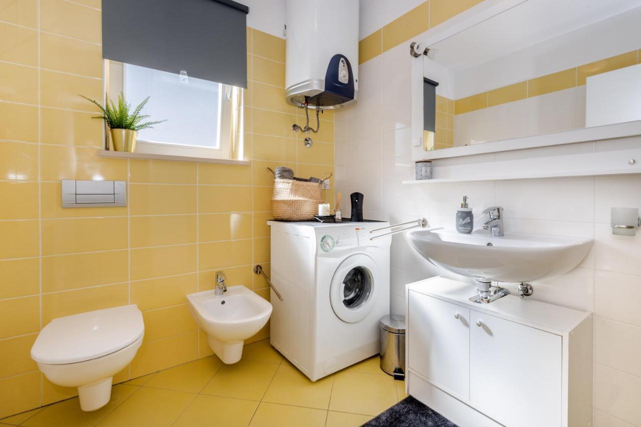 Apartment Cami -Stylish Apartment With A Beautiful Seaview Rabac Bagian luar foto